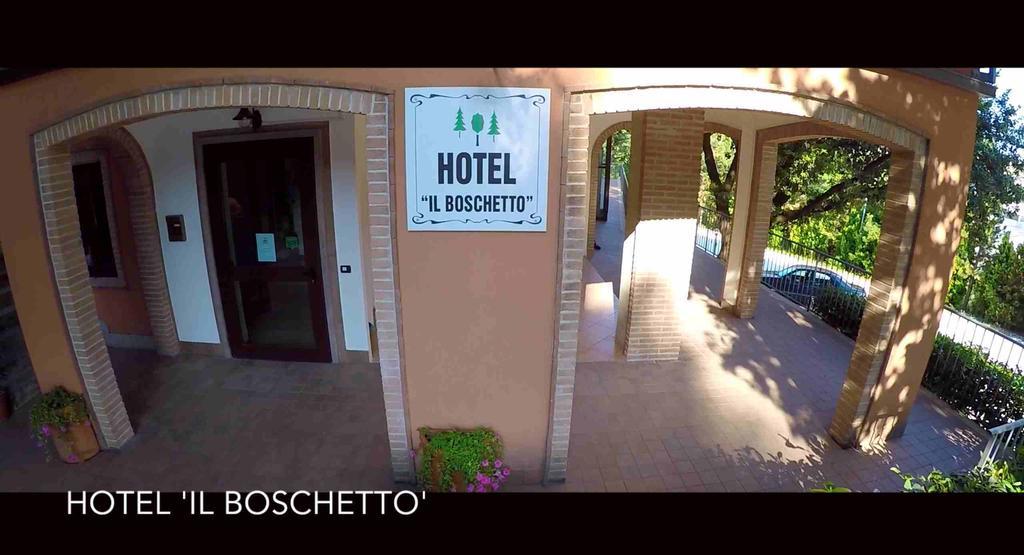 Hotel Il Boschetto โตเล็นติโน ภายนอก รูปภาพ